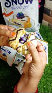 Orion Blueberry Snow Dazzle Choco Pie - Image 3